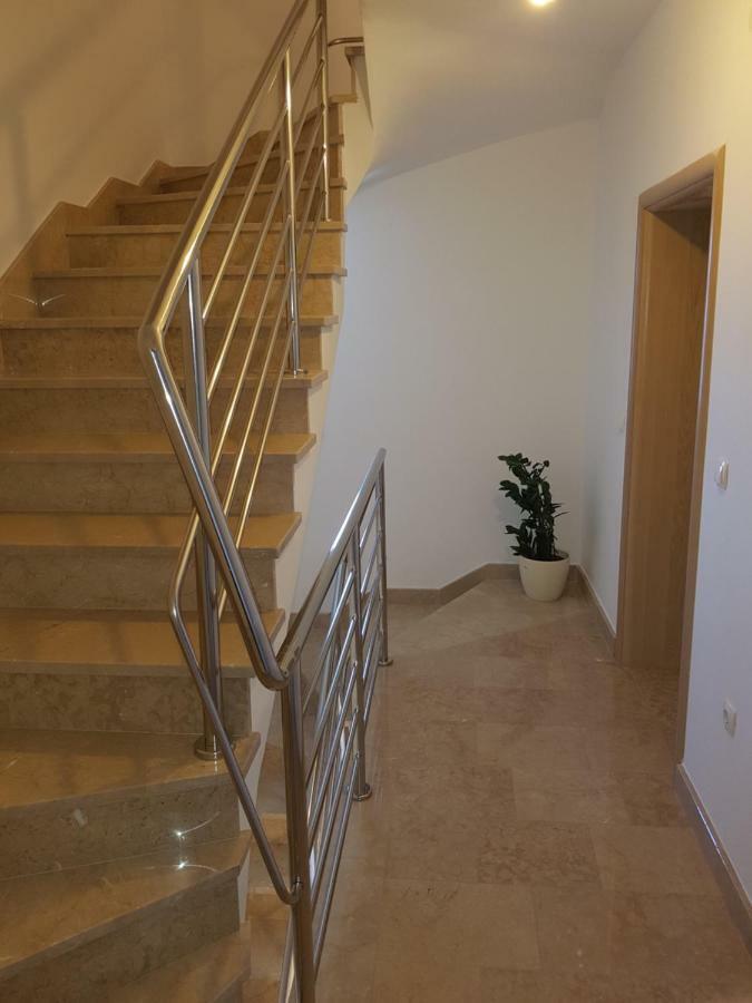 Apartmani Jadranka Starigrad Paklenica Exterior foto