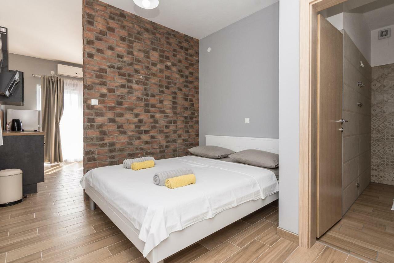 Apartmani Jadranka Starigrad Paklenica Exterior foto